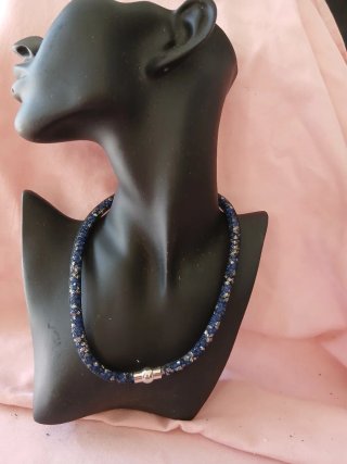 Girocollo blu e argento