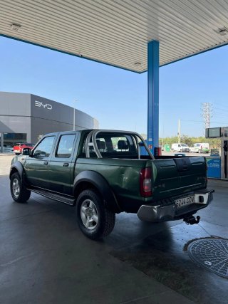 Nissan Navara 2004