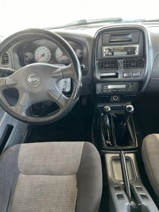 Nissan Navara 2004