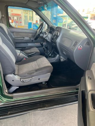 Nissan Navara 2004