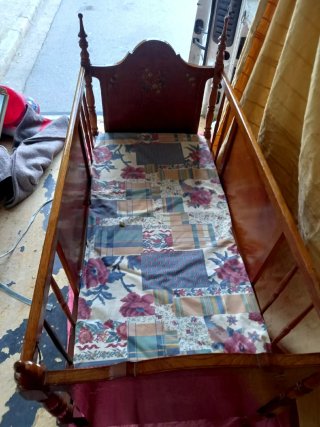 CUNA DE MADERA CON COLCHÓN Y TRANSPORTE INCLUIDO