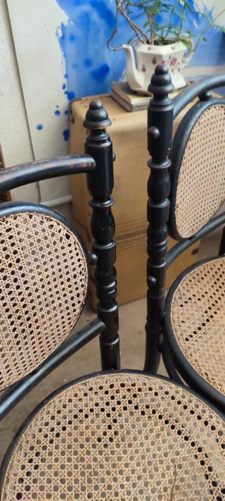 Juego de 2 Sillas Antiguas con Asiento de Mimbre