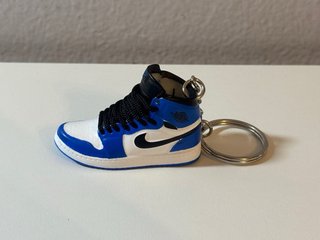 Llavero Mini Sneaker azul y blanco
