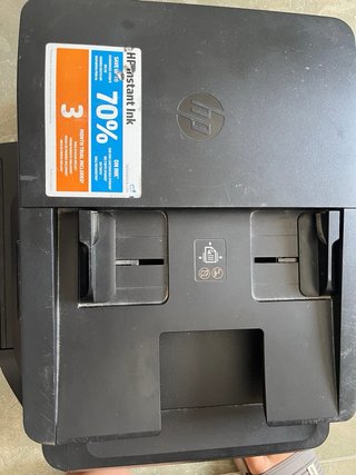 Impresora HP Negra - Funcional (sin tinta)