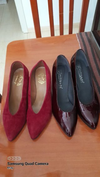 Zapatos Pitillos Marrones y Rojos Talla 38