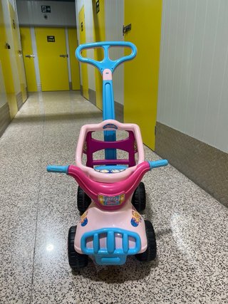 Moto correpasillos para bebé con empujador