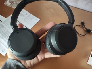JVC cuffie wireless design pieghevole