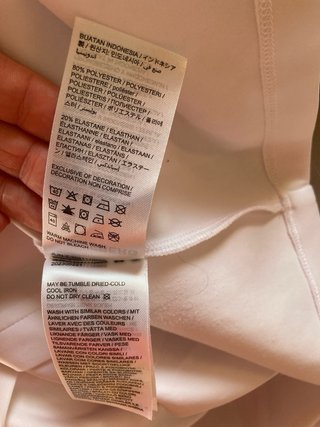 Vestido de golf o tenis blanco