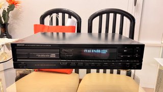 Lector CD Denon DCD-920 con control remoto RC-220.