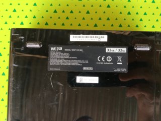 Nintendo Wii U 32GB + Gamepad, Juego y Cables
