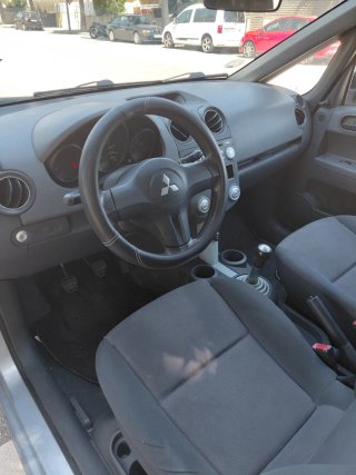 Mitsubishi Colt 2005