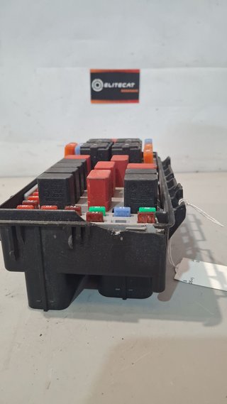 CAJA RELES / FUSIBLES Fiat Grande Punto (199)(2005->)
