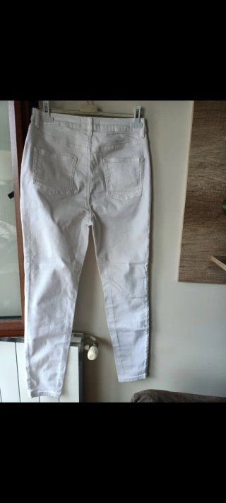 Pantalón vaquero blanco Primark