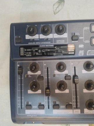 Behringer BCA2000 Interfaz Audio