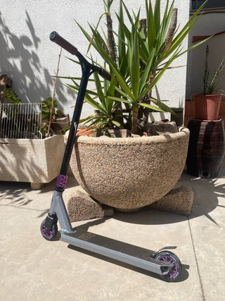 Patín Star Scooter plateado y morado