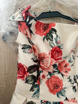 Vestido de cóctel floral