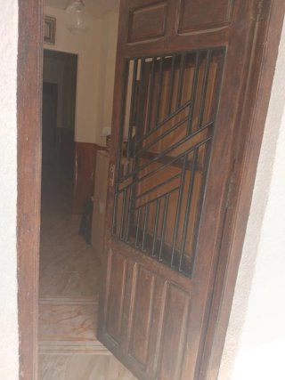 Puerta madera verdadera