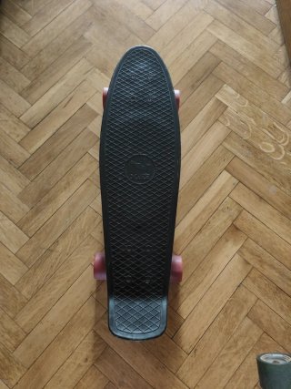 Penny Skate Negro Ruedas Rojas