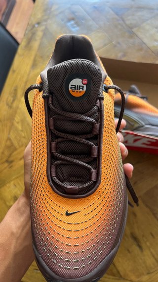Nike Air Max DN Marrón Naranja