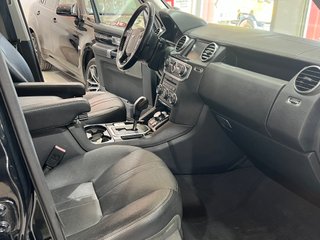 Land Rover Discovery 2011