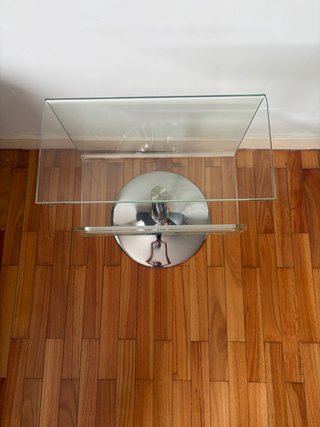 Mesa auxiliar cristal y metal