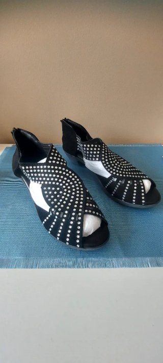 Sandalias Negras con Brillantes
