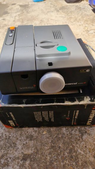 Proyector de diapositivas Reflecta Diamator AF