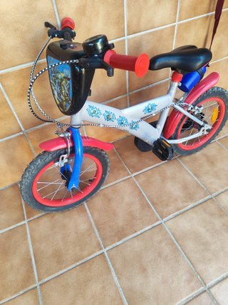 Bici infantil Avengers