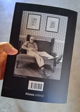 A Propósito de NADA