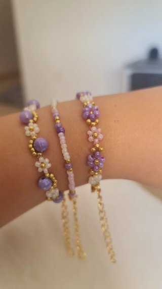 Pulseras hechas a mano con perlas