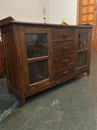 Alacena madera y cristal puertas cajones