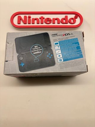 New Nintendo 2DS XL Nero/Turchese con scatola CIB