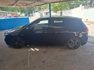 Mercedes-Benz Clase B 2021