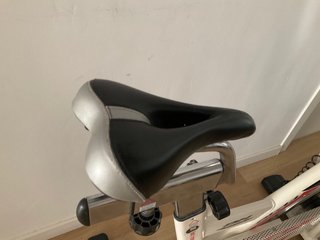 Bicicleta Spinning BH Fitness SB1.1