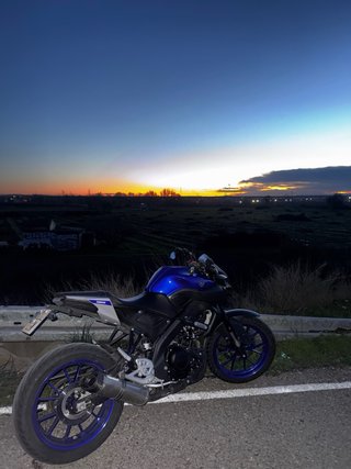 Yamaha MT-125 Naked Azul