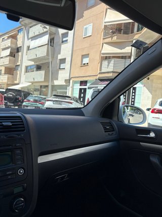 Volkswagen Golf 2005