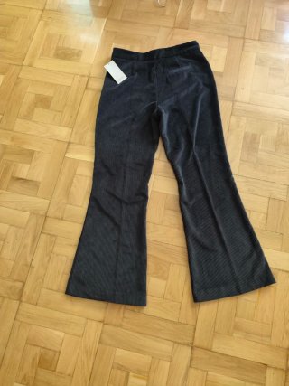 Pantalón de pana negro recto