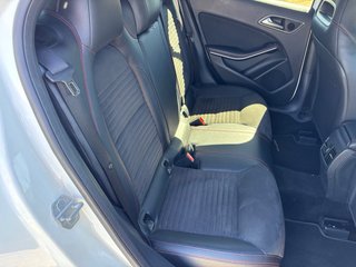 Mercedes-Benz GLA 2015