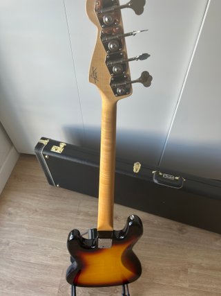Bajo Fender Custom Shop 60s Sunburst Año 2024