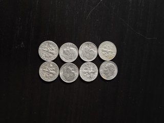 Lote de monedas internacionales