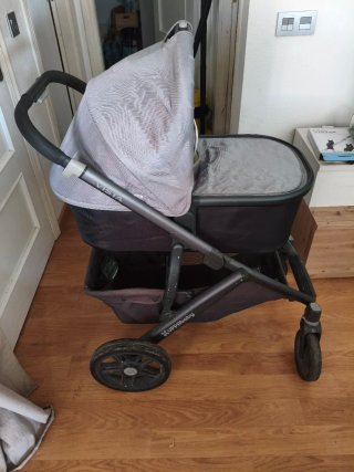 Carrito Bebé UPPAbaby Vista Gris y huevo coche