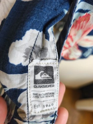 Camisa Hawaiana Quiksilver Talla M