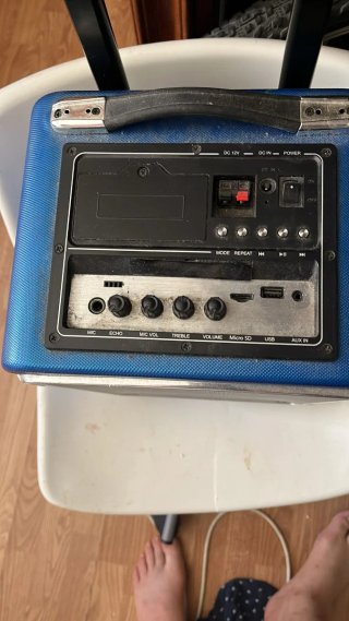 Altavoz Portátil Bluetooth y USB Azul