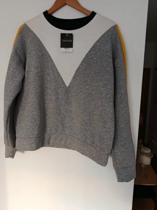 Sudadera Topshop gris, blanca y amarilla Talla S