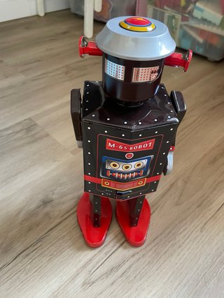 Robot de hojalata M-65 a cuerda 30cm de alto