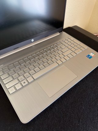 Portátil HP 15” i5 8GB RAM 512GB SSD
