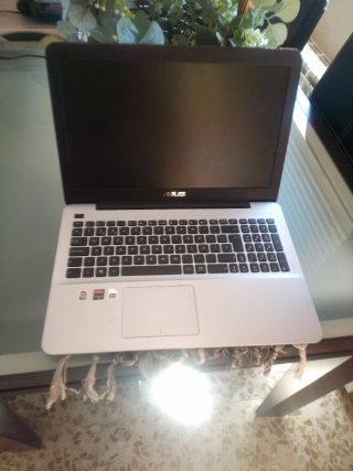 ASUS X555DG 15,6” AMD A10 / 8GB RAM / 1TB