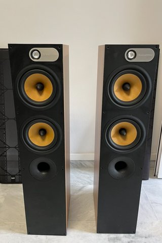 Altavoces B&W 684