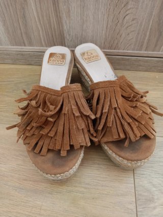 Sandalias de ante con flecos