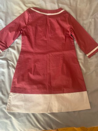 Vestido rosa con abalorios y bordado